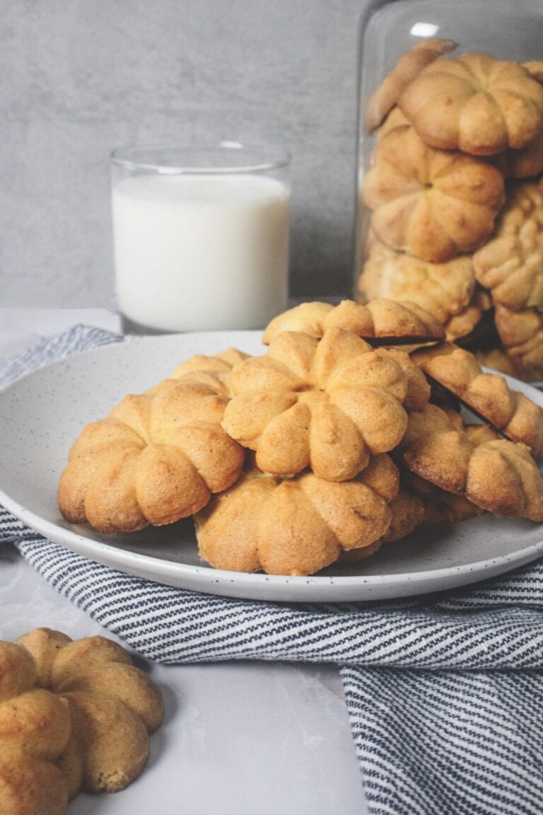 Somali Buskud (Pressed Spritz Cookies)